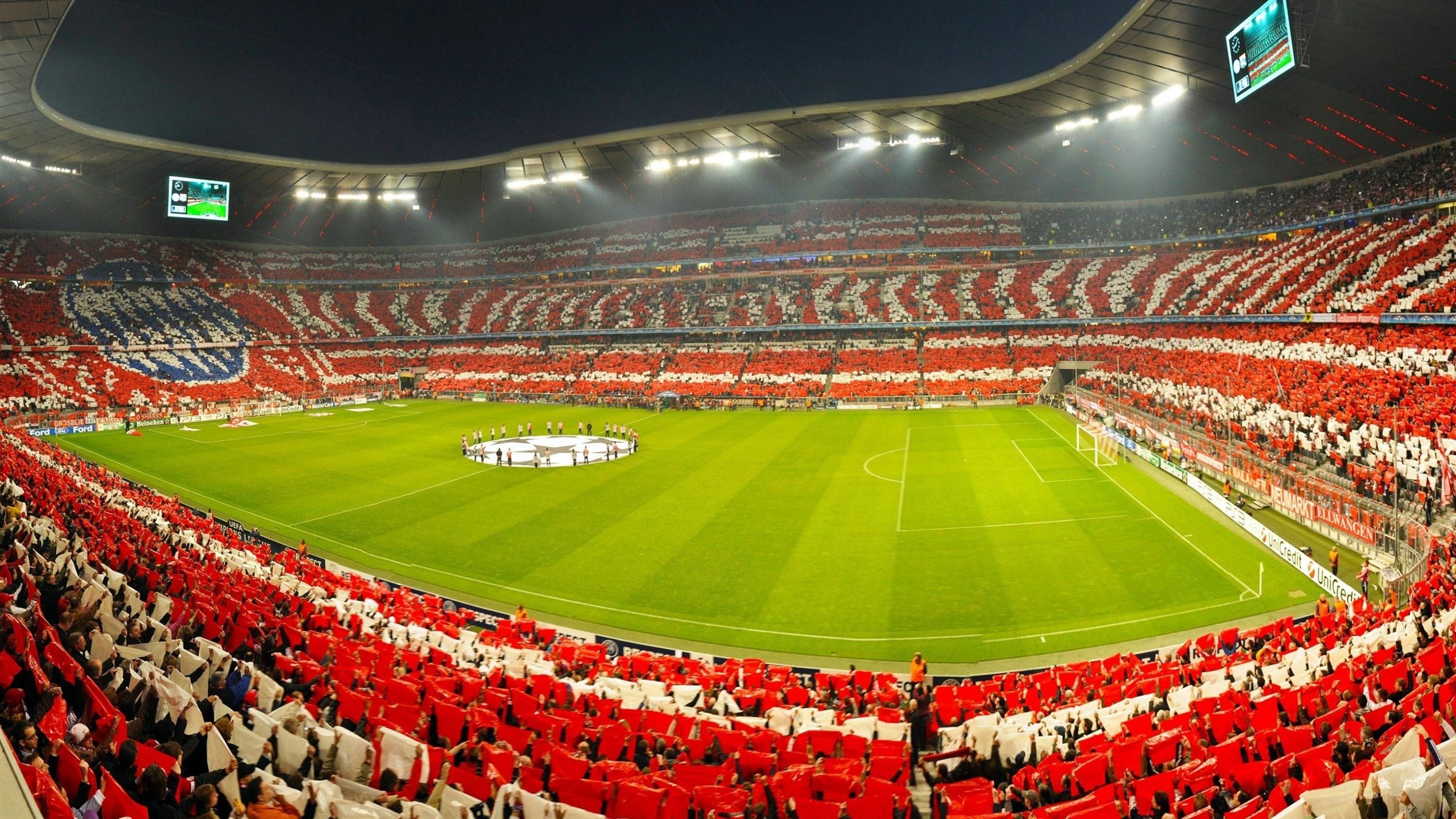 比赛中战术调整的典范：换人和变阵的魔法，球赛换人