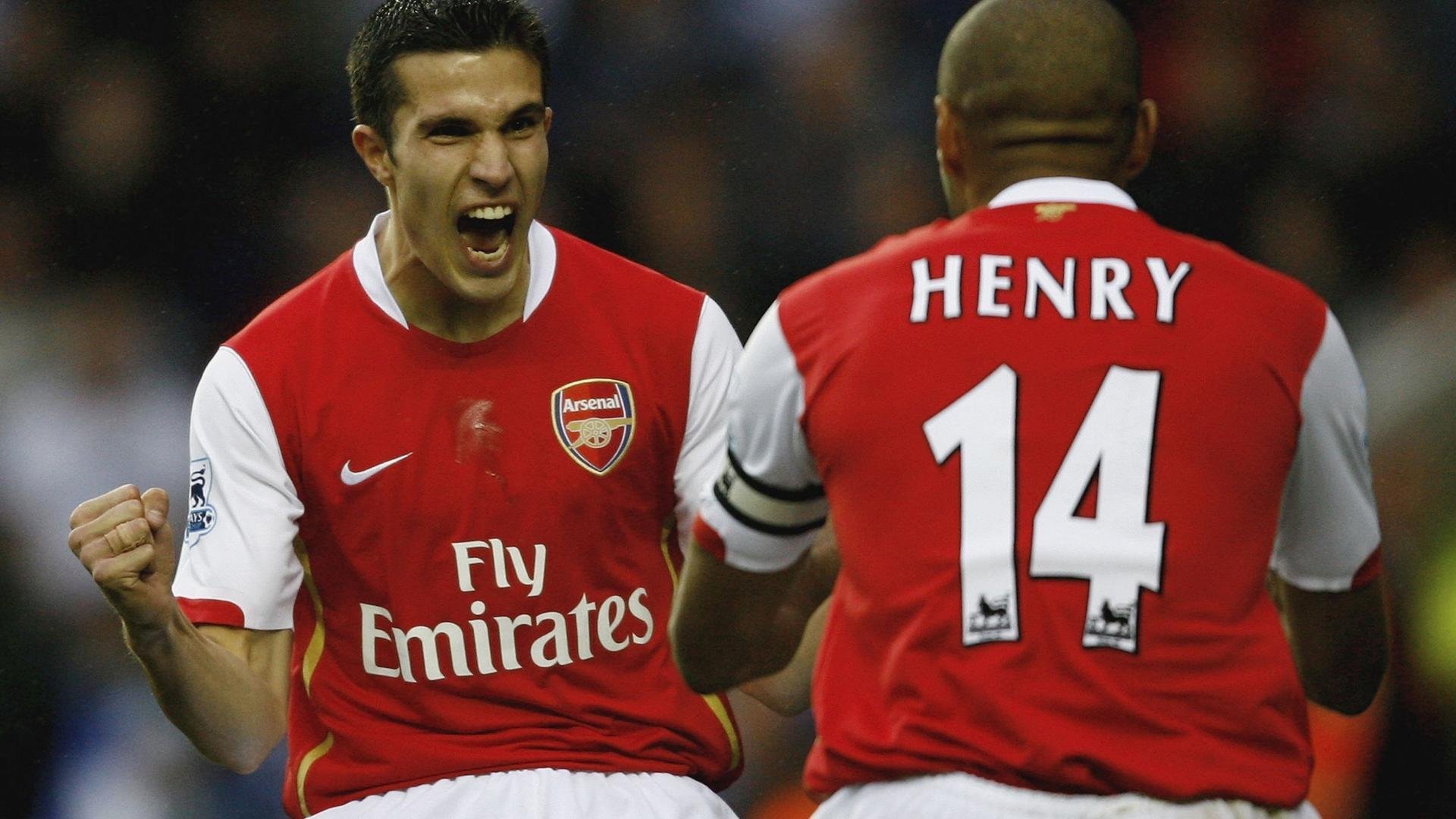 英超豪门引入新晋青训教练,强化年轻球员培养,英超俱乐部青训球员定义